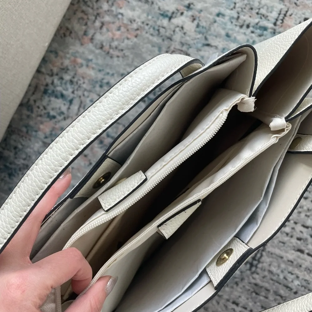 Nanette Lepore leather tote bag NWT - Picture 2 of 6